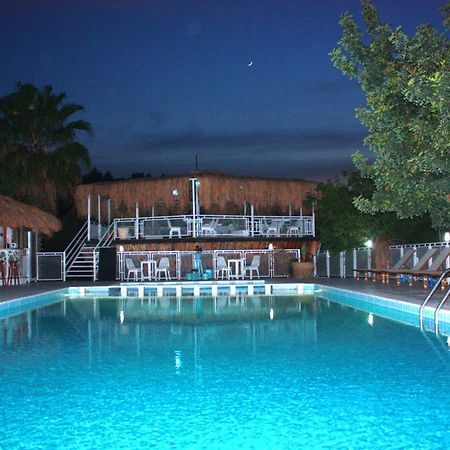 Pataros Hotel パタラ エクステリア 写真