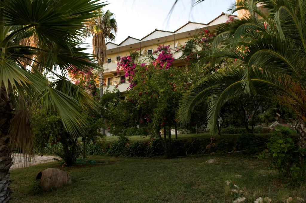 Pataros Hotel パタラ エクステリア 写真